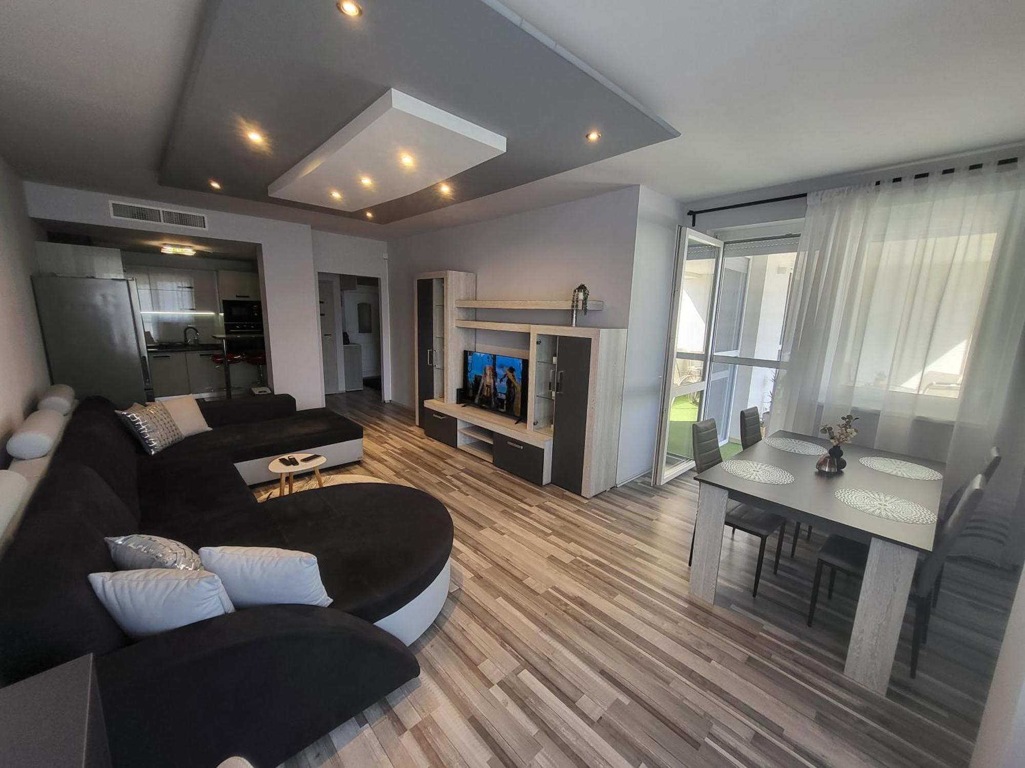 Montana Apartman Мішкольц Екстер'єр фото